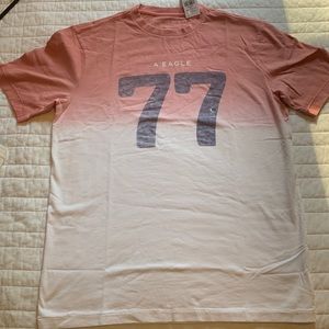 American Eagle tshirt